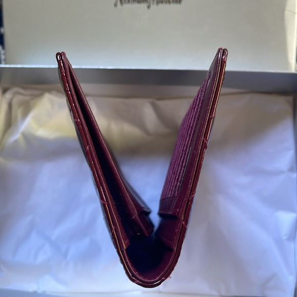 EUC Authentic Chanel Burgundy Patent Wallet / Card Holder - Picture 12 of 16